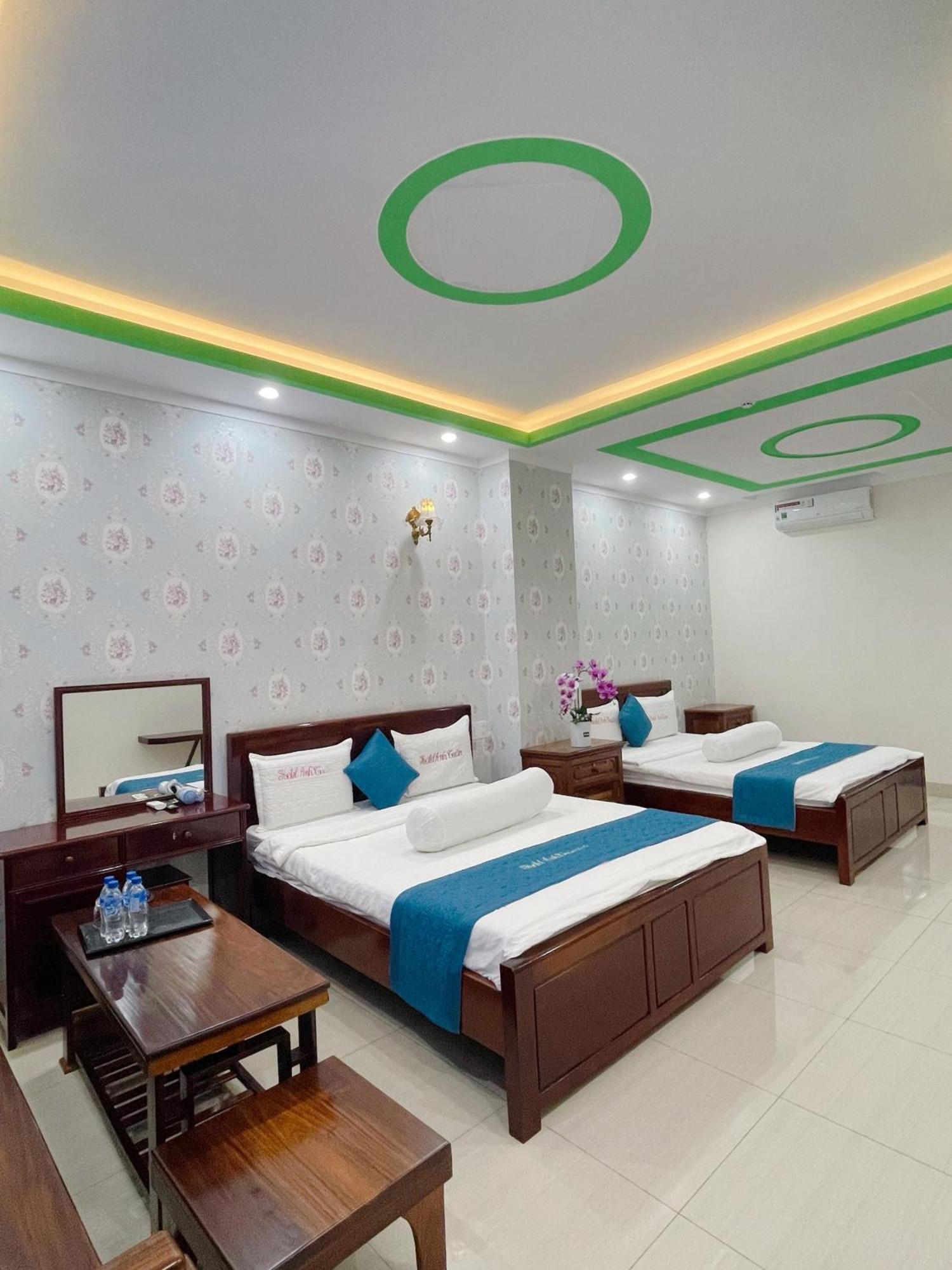 Anh Tuấn Hotel&Coffee - Pleiku, Gia Lai Exterior foto