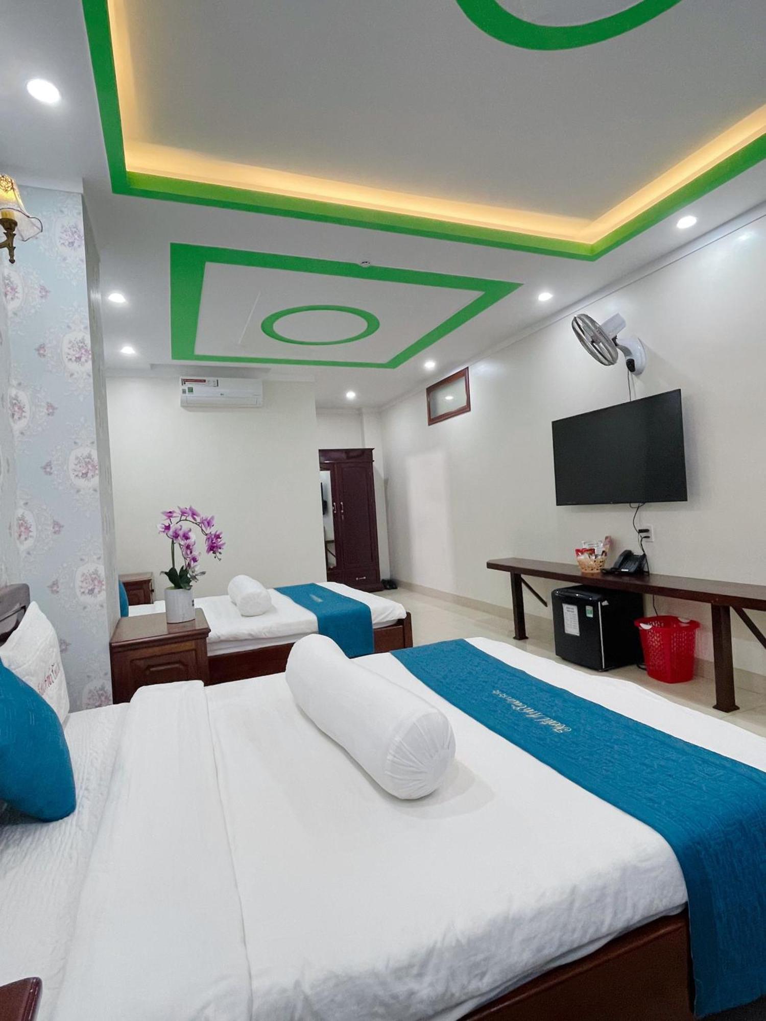 Anh Tuấn Hotel&Coffee - Pleiku, Gia Lai Exterior foto