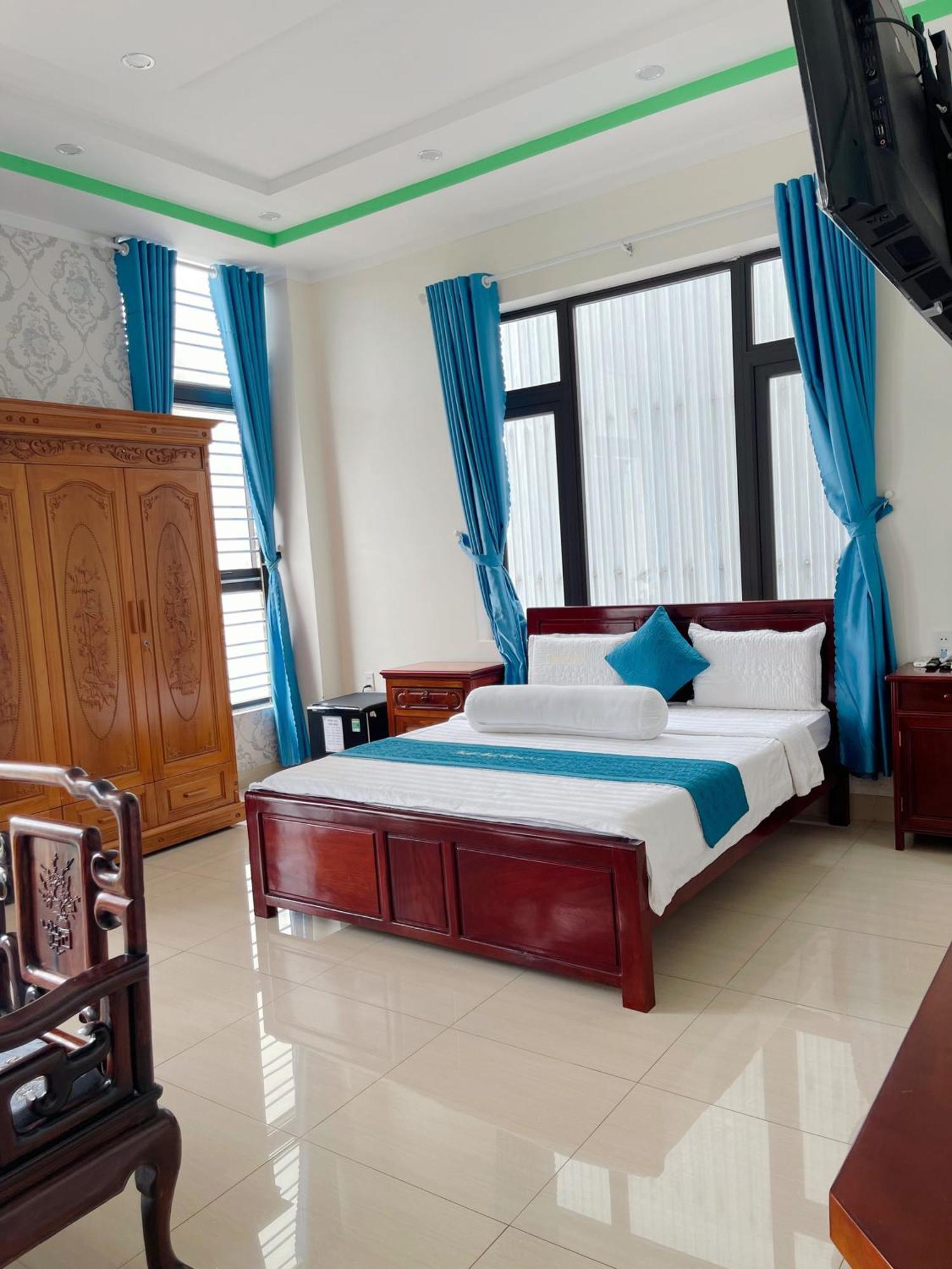 Anh Tuấn Hotel&Coffee - Pleiku, Gia Lai Exterior foto
