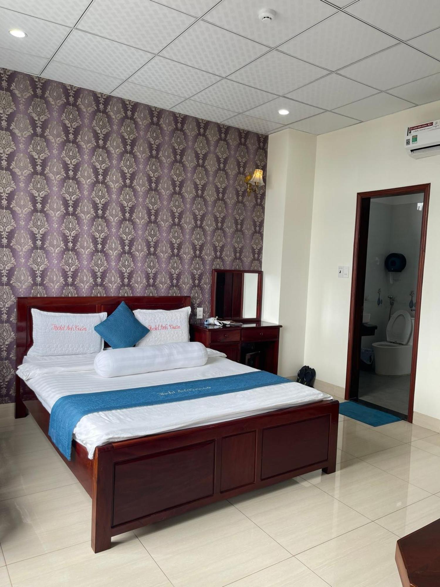 Anh Tuấn Hotel&Coffee - Pleiku, Gia Lai Exterior foto