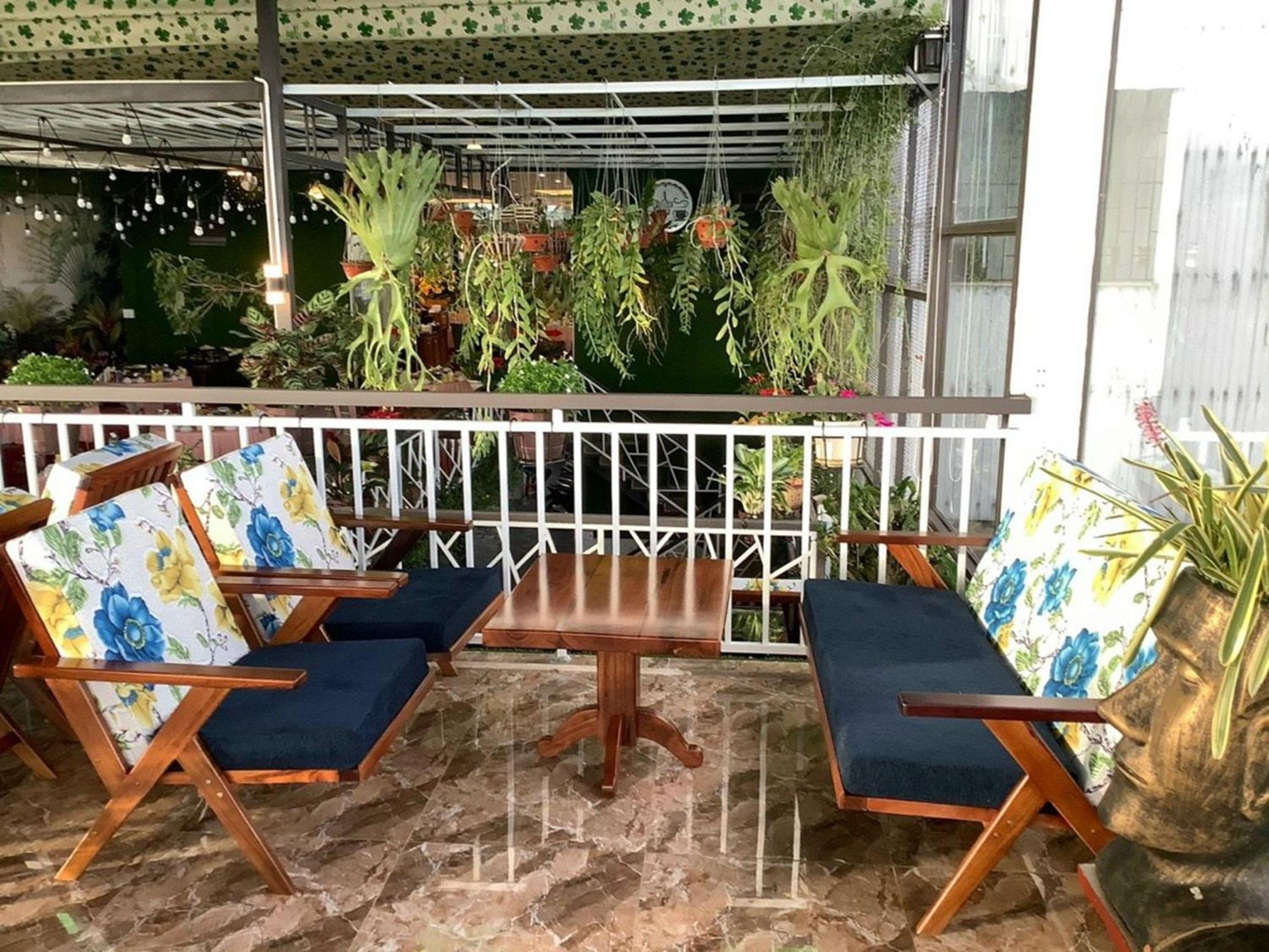 Anh Tuấn Hotel&Coffee - Pleiku, Gia Lai Exterior foto